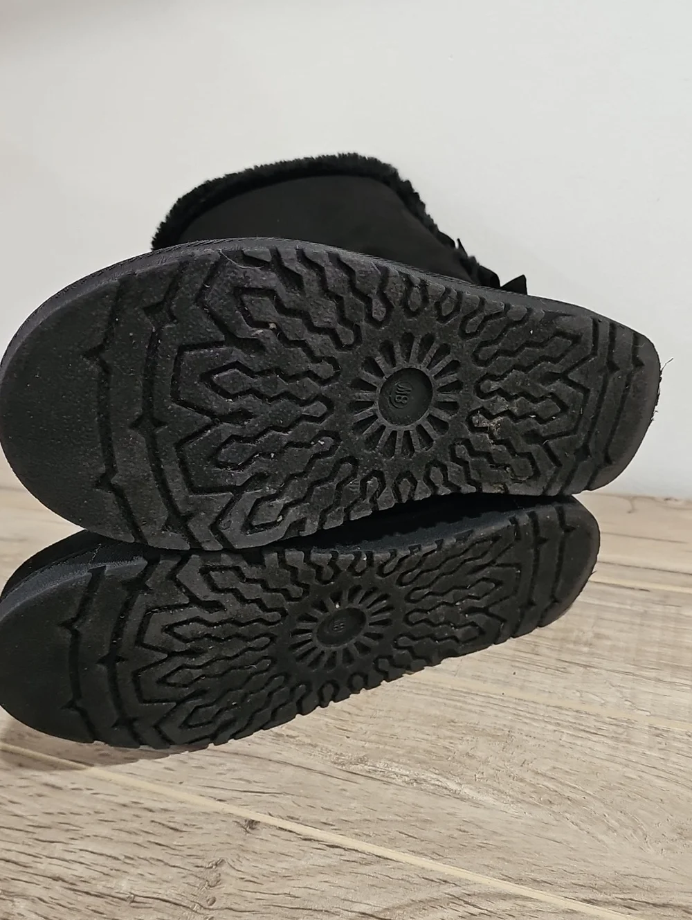 Jessica Cline Womens Black Suede Boots Size 8 W